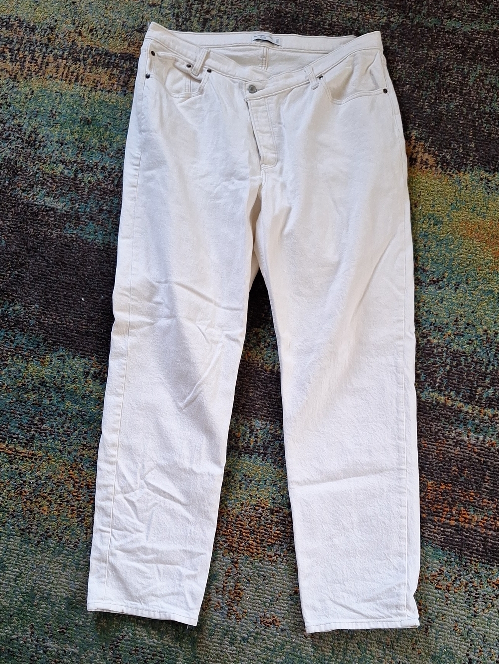 Abercrombie & Fitch High Rise Crossover Waistband Jeans